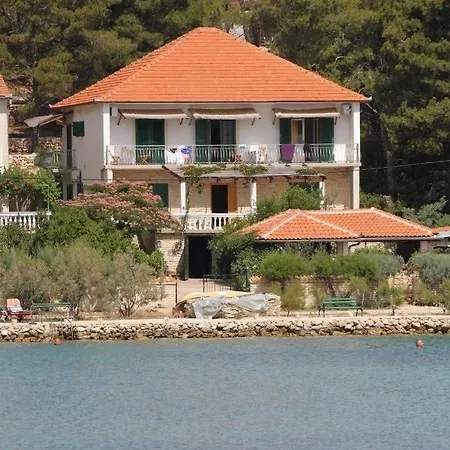 By The Sea - 8220 Apartament