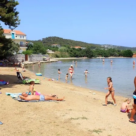 Apartment By The Sea - 8220