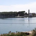 شقة By The Sea - 8220 Pašman