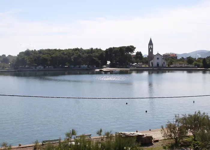 아파트 By The Sea - 8220 Pašman