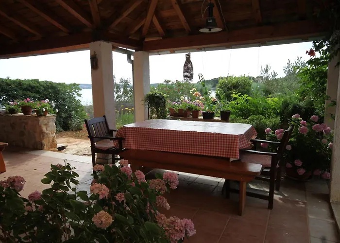 By The Sea - 8220 아파트 Pašman